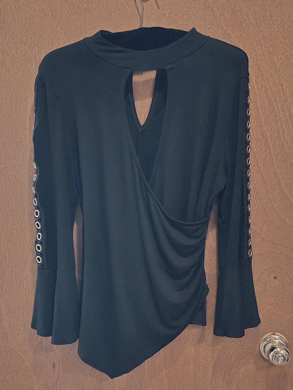 VENUS Black Asymmetrical Draped Long-Sleeve Top with Grommet Sleeves